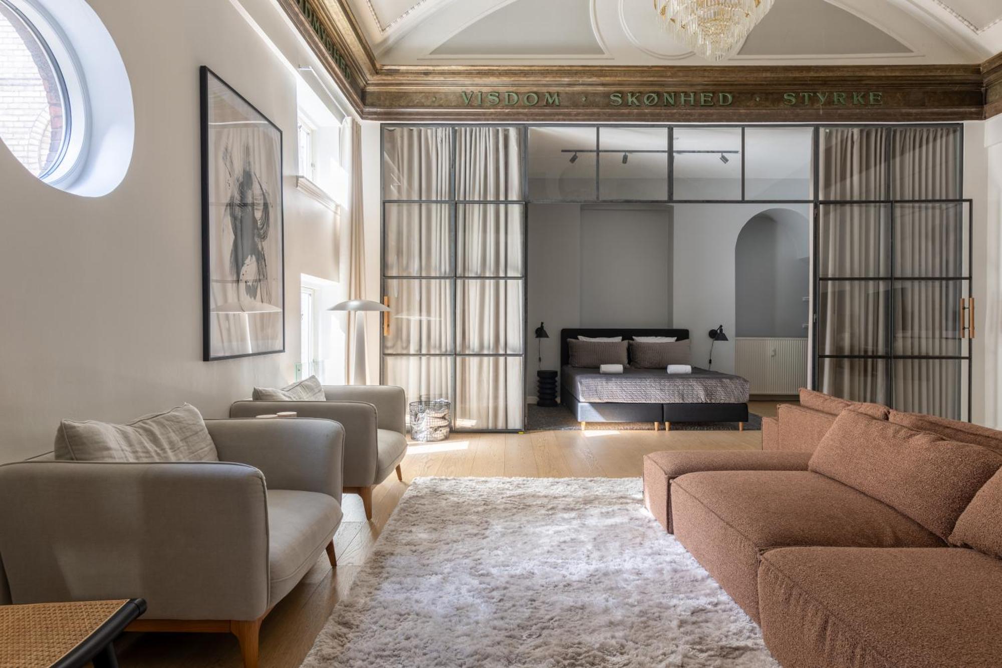 Unique 3 Bedroom Apartment In Vibrant Frederiksberg Копенгаген Экстерьер фото