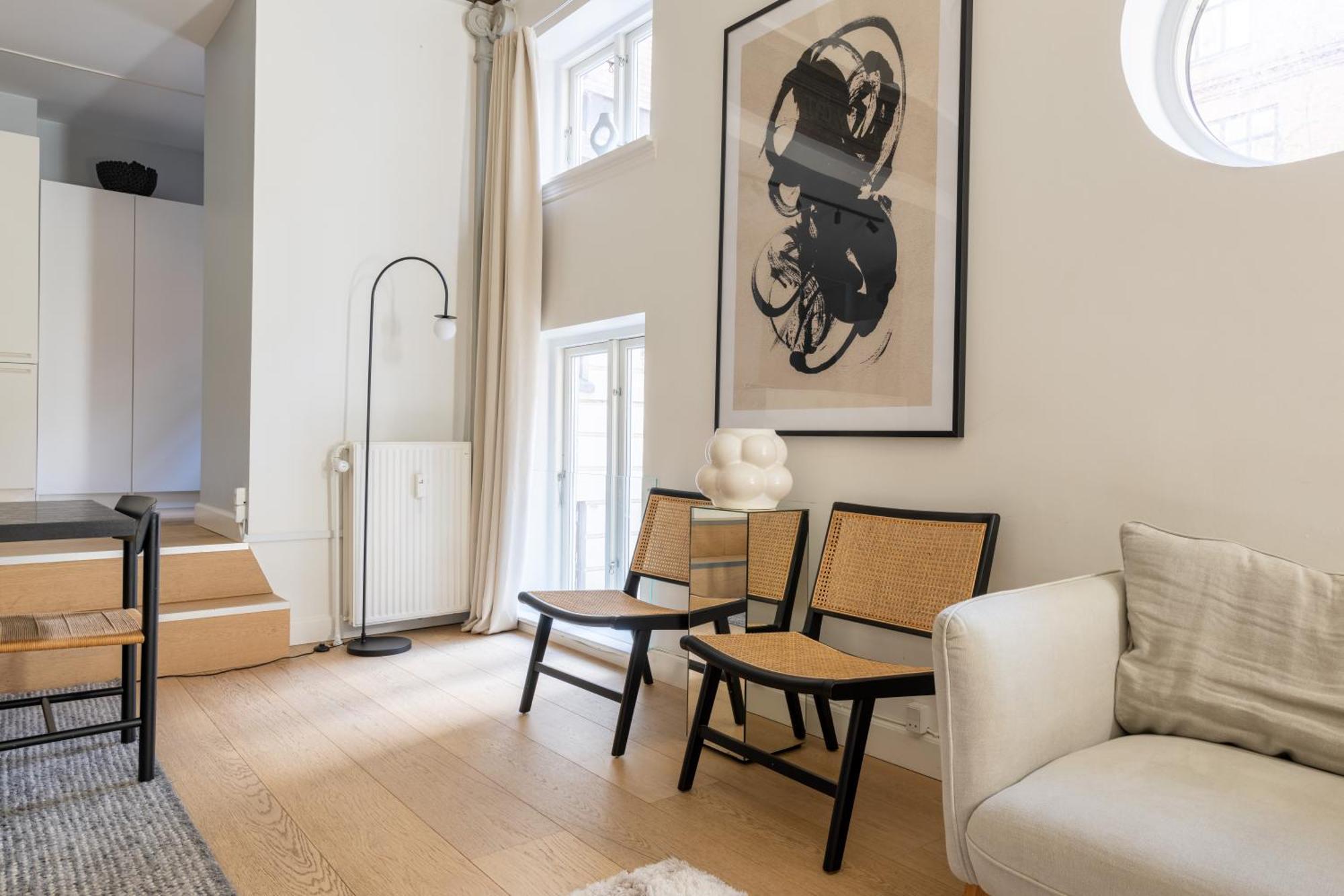Unique 3 Bedroom Apartment In Vibrant Frederiksberg Копенгаген Экстерьер фото