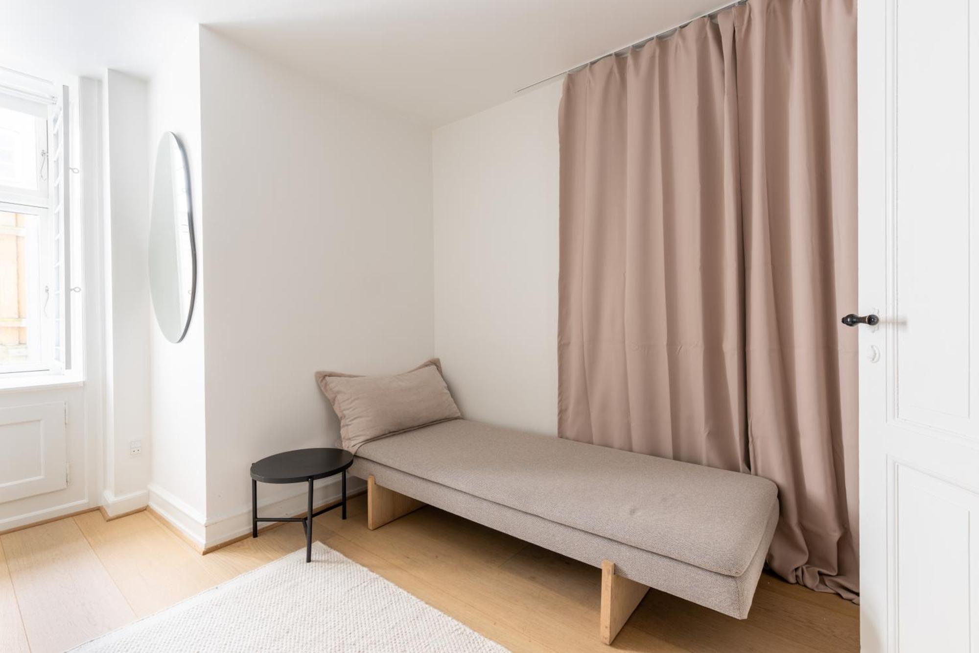 Unique 3 Bedroom Apartment In Vibrant Frederiksberg Копенгаген Экстерьер фото